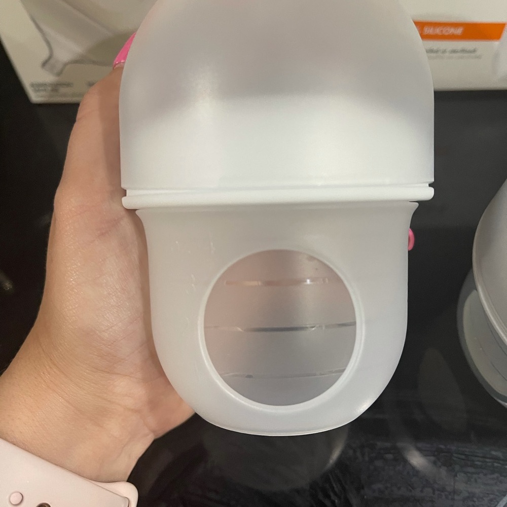⭐️SOLD⭐️ Boon bottles - Picture 3 of 3